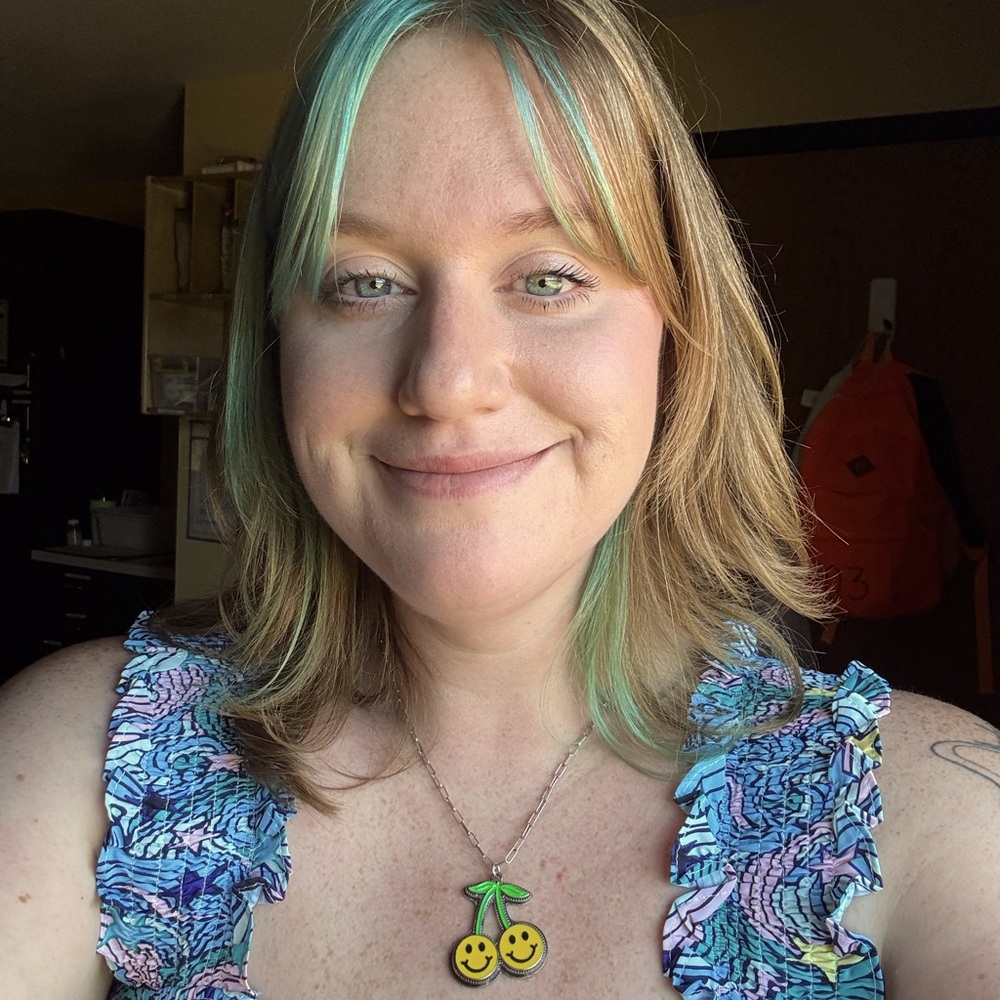 Meet your Posher, Adriane